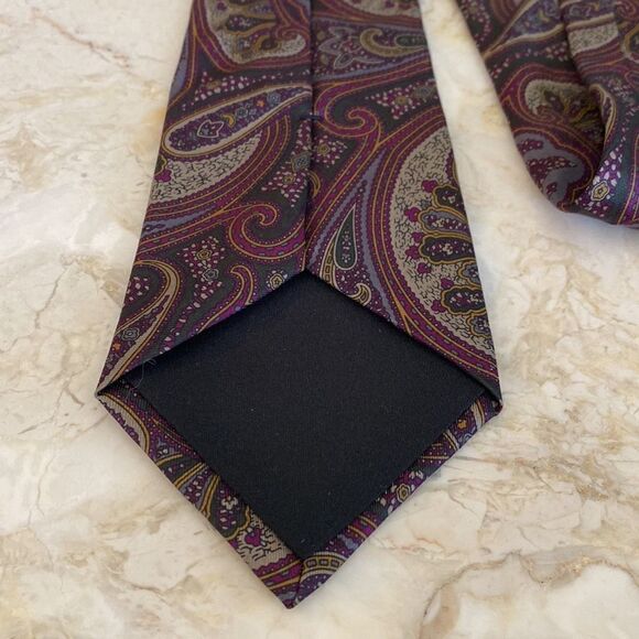 Yves Saint Laurent 100% Silk Paisley Power Tie - Picture 9 of 10